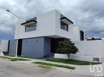 Casa · 168m² · 3 Recámaras · Casa en Venta en Esquina, Estilo Contemporáneo, Doble Altura, Punta Norte, Colima