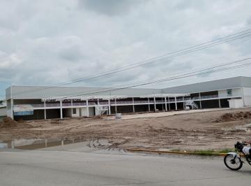 Local comercial · 100m² · 40 Estacionamientos · Locales en Renta Blvd. Alonso de Torres León, Guanajuato