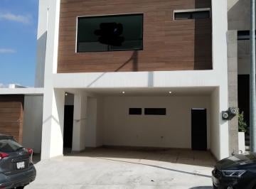 Casa · 380m² · 3 Recámaras · 2 Estacionamientos · Casa Cumbres Elite