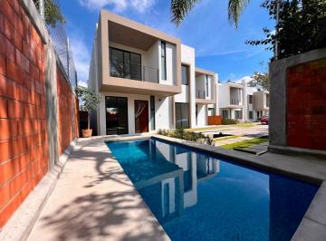Casa en condominio · 139m² · 4 Recámaras · 2 Estacionamientos · Casa en Jiutepec Morelos