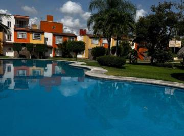 Casa en condominio de 2 habitaciones, Emiliano Zapata · Casa con Alberca en Las Garzas