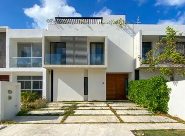 Casa de 3 habitaciones, Benito Juárez · Casa en Aqua Cancún, 255 m², 3 Recámaras, 2 Casas Club