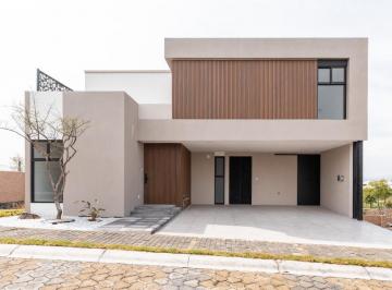 Casa en condominio · 262m² · 3 Recámaras · 2 Estacionamientos · Casa en Venta Lomas D Angelópolis 2