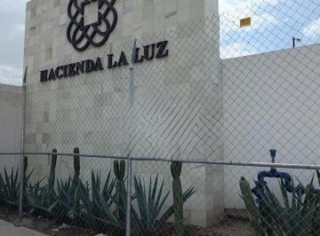 Casa · 105m² · 3 Recámaras · 2 Estacionamientos · Renta Casa Amueblada en Hacienda La Luz, Querétaro - (4)