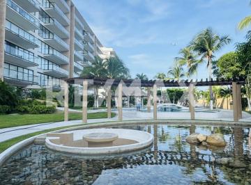 Departamento · 115m² · 3 Recámaras · 1 Estacionamiento · Venta de Departamento en Acapulco | Confort Familiar, Albercas y Estacionamiento Techado - Altamar D