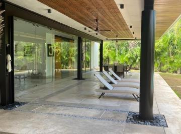 Casa en condominio · 800m² · 4 Recámaras · 4 Estacionamientos · Espectacular Residencia en Privada Yucatan Country Club