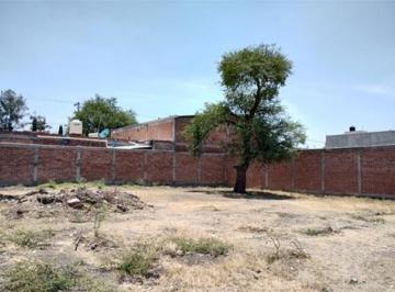 Terreno / Lote · 400m² · Terreno Plano con Barda Perimetral