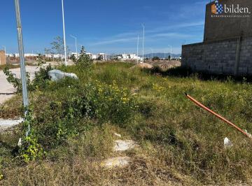 Terreno / Lote · 176m² · Terreno en Venta en Fracc. Ancira Durango