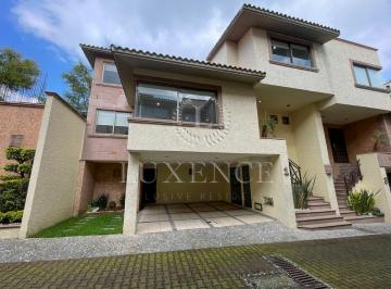 Casa en condominio · 287m² · 4 Recámaras · 4 Estacionamientos · Casa en Condominio en San José del Olivar en Venta