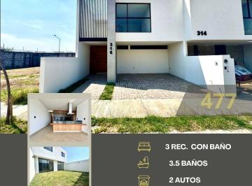 Casa · 243m² · 3 Recámaras · 2 Estacionamientos · Casa en Venta en Bosques de Breda