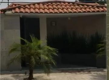 Casa · 200m² · 3 Recámaras · 1 Estacionamiento · Casa en Hacienda de Echegaray