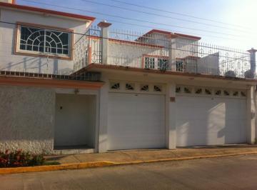 Fachada · Casa en Venta de 2 Pisos. en Col. Hidalgo, en La Ciudad de Minatitlán, Veracruz.