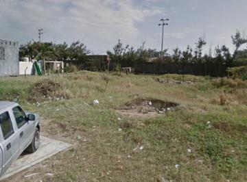 Terreno / Lote · 300m² · Terreno en Venta, Carlos Gómez, Col. Petroquímica