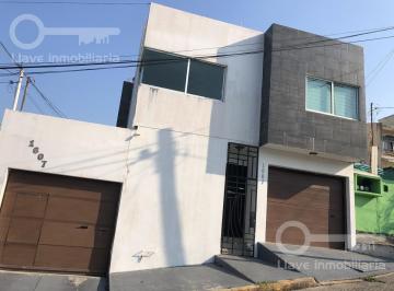 Casa · 155m² · 3 Recámaras · 1 Estacionamiento · Casa en Venta, Col. Benito Juárez Norte, Coatzacoalcos, Ver.