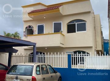 Casa · 100m² · 2 Recámaras · 1 Estacionamiento · Casa en Venta, Col. Puerto México, Coatzacoalcos, Ver.