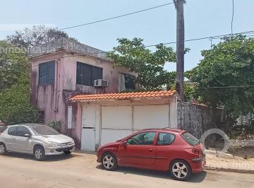 Terreno / Lote · 280m² · 4 Recámaras · Terreno en Venta en Prolongación Zaragoza, Entre Calles José Cardel y Alcalde y García Col. Benito J