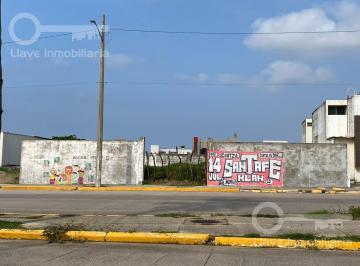 Terreno / Lote · 480m² · Terreno Comercial en Venta en Av Abraham Zabludovsky, Fracc. Fovissste, Coatzacoalcos, Ver.