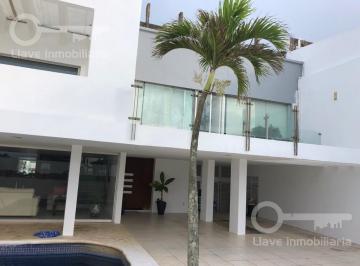 Casa · 500m² · 4 Recámaras · 4 Estacionamientos · Casa - Coatzacoalcos Centro