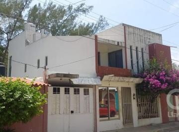 Casa · 220m² · 4 Recámaras · Casa - Pensiones del Estado
