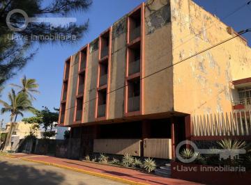 Edificio · 2040m² · Venta de Edificio Comercial (Hotel) en Av Bellavista, Col. Centro, Coatzacoalcos, Veracruz.
