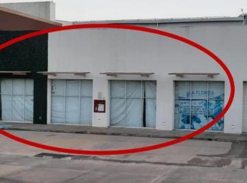 Local comercial · 162m² · Renta de Local Comercial de 162.43 m² en Plaza "La Florida", Acayucan, Ver.