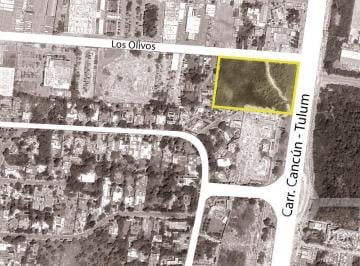Terreno / Lote · 12500m² · Venta de Terreno de 5,000 m² en Carretera Tulum - Cancún, Cancún, Quintana Roo.