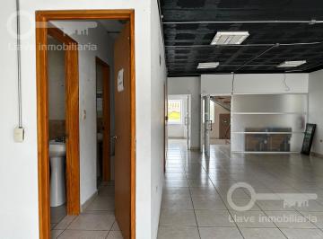 Oficina · 300m² · Renta de Oficina en Primer Nivel con 159 m² en Calle Fco. I. Madero, Col. María de La Piedad, Coatza
