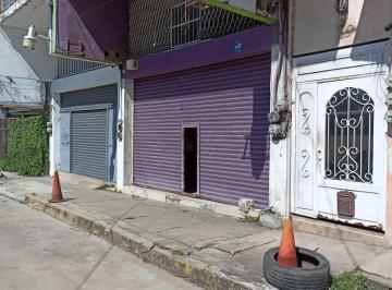 Local comercial · 180m² · Venta de Local Comercial de 2 Niveles con 140 m² en Av Justo Sierra, Col. Guayacanal, Minatitlán, V