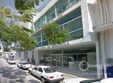 Edificio · 1093m² · Venta de Edificio de 3 Niveles con Oficinas en Calle Juárez, Col. Centro, Coatzacoalcos, Ver.