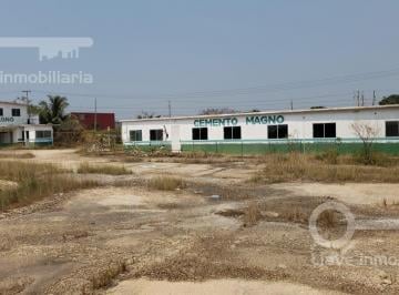 Terreno / Lote · 600m² · Terreno Industrial o Comercial en Renta, Ubicado en Carretera Estatal Mina - Coatza, Km 16, Col. Calz