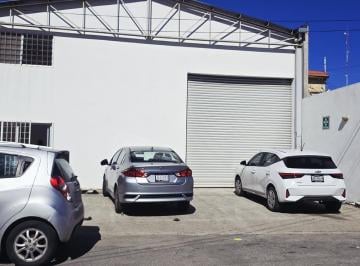 Local comercial · 216m² · 4 Estacionamientos · Bodega en Venta en Playa del Carmen