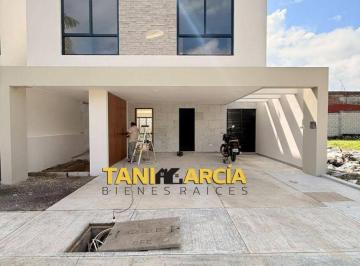Casa de 3 habitaciones, Fortín · Vendo Casa Nueva con Excelentes Acabados en Fraccionamiento Privado en Fortín.