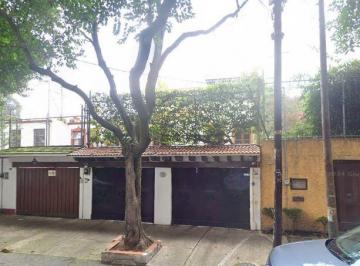 Casa de 3 habitaciones, Coyoacán · Casa en Venta Colonia del Carmen por Remate, Excelente Oportunidad!
