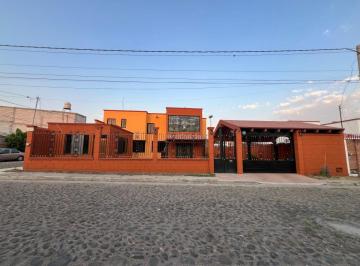 Casa de 5 habitaciones, Tequisquiapan · ¡Inversion de Oportunidad! Venta de Casa en Tequisquiapan / Qro.