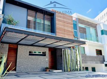 Casa de 3 habitaciones, Zapopan · Casa en Venta Villa Verona Zona Virreyes Zapopan