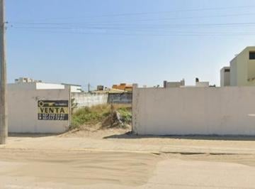 Terreno / Lote · 480m² · Terreno en Venta en Av Zabludosvsky, Coatzacoalcos, Veracruz