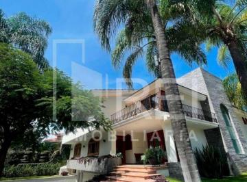 Casa de 4 habitaciones, Zapopan · Casa en Esquina Venta Valle Real Zapopan
