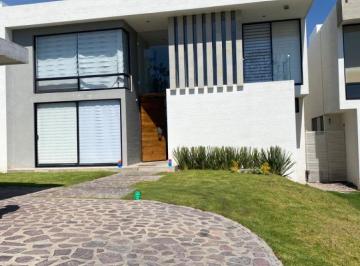 Casa de 3 habitaciones, León · Renta de Casa en El Bosque Sin Muebles