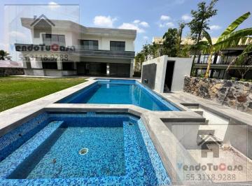 Casa · 600m² · 4 Recámaras · 2 Estacionamientos · Residencia en Venta en Lomas de Cocoyoc