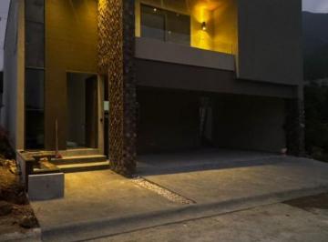 Casa de 3 habitaciones, Santiago · Residencia en Venta en Fraccionamiento Privado Aysso, Los Rodríguez, Carretera Nacional