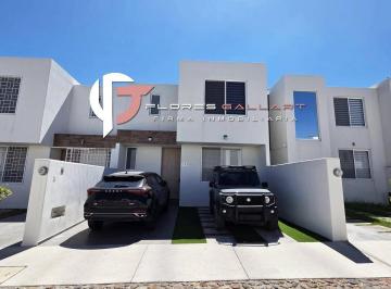 Casa en condominio · 123m² · 3 Recámaras · 2 Estacionamientos · Casa en Venta en Fraccionamiento Zarzales Al Norte de La Ciudad de Aguascalientes
