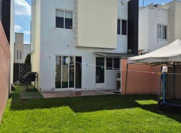 Casa en condominio de 3 habitaciones, Metepec · Casa con 200 m² de Terreno y 3 Recámaras en Venta en Foresta