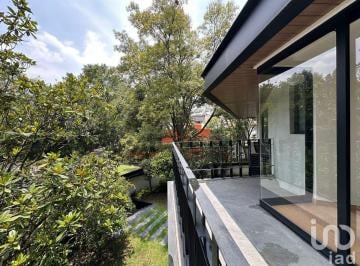 Casa · 1100m² · 4 Recámaras · 6 Estacionamientos · Tu Lugar Ideal en Bosque de Las Lomas
