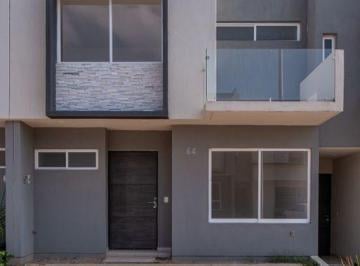 Casa · 3 Recámaras · 2 Estacionamientos · Casa en Venta en Valle Imperial