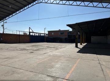 Nave industrial · 800m² · 29 Estacionamientos · Bodega con Patio de Maniobras en Renta Cerca Central Camionera