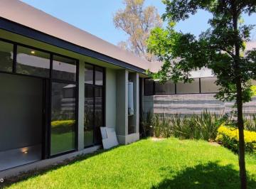 Casa · 320m² · 3 Recámaras · 3 Estacionamientos · Casa en Venta en Campiña de Una Planta