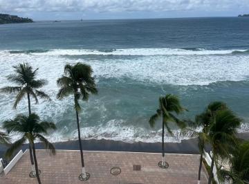 Departamento de 3 habitaciones, Manzanillo · Condominio El Tucan a La Venta en La Playa de Olas Altas, Santiago, Colima