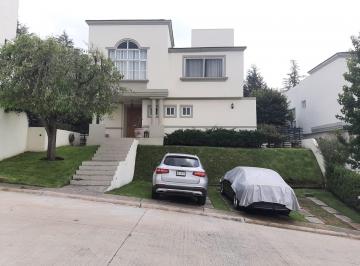 Casa · 300m² · 3 Recámaras · 3 Estacionamientos · Casa Astorga en Renta, Bosque Esmeralda, Atizapán