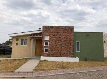 Casa de 2 habitaciones, Tequisquiapan · Casa Perla en Venta en Tequisquiapan