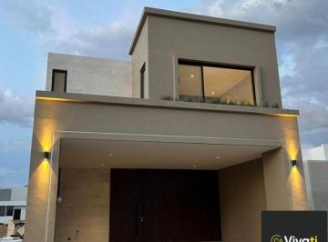 Casa de 3 habitaciones, Aguascalientes · Venta Casa Al Poniente en Fraccionamiento Santa Barbara Ags